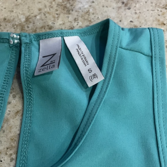 NWOT Z by Zella Girl Sleeveless Ruffle Waist Romper in Teal Lagoon Size 7 - Picture 7 of 10